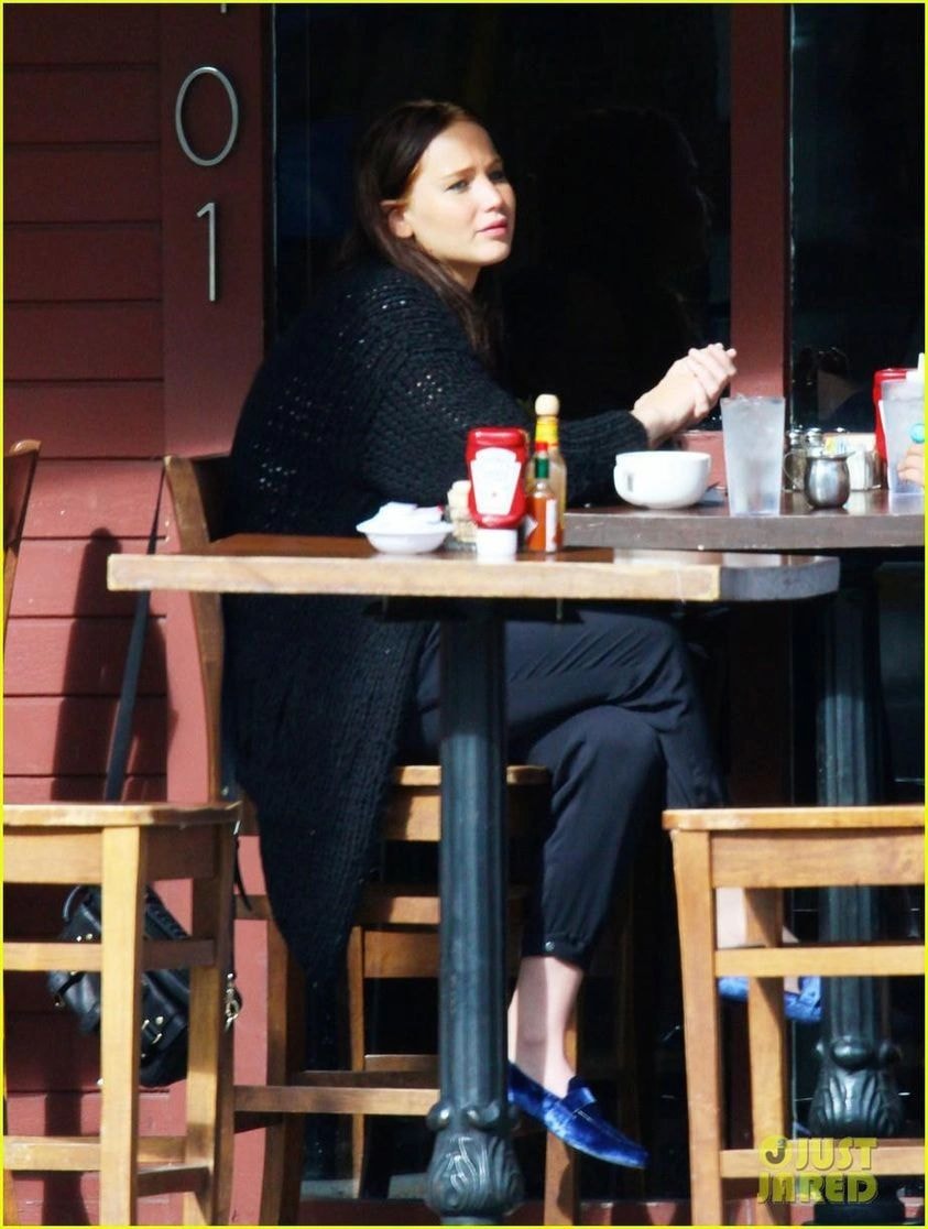 Jennifer Lawrence at Kings Road Coffee Mobile